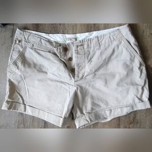 Women's khaki Polo shorts